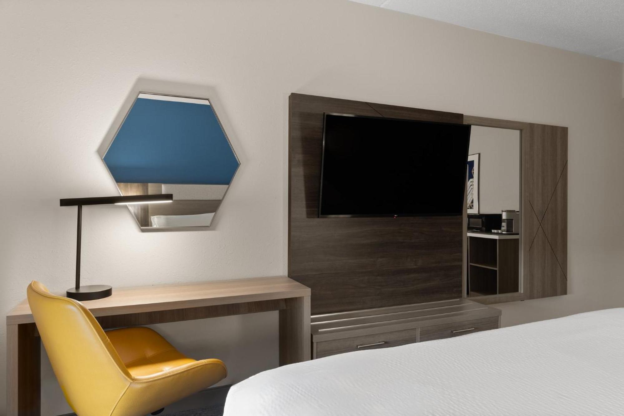 Holiday Inn Express Danbury I-84, An Ihg Hotel Zewnętrze zdjęcie