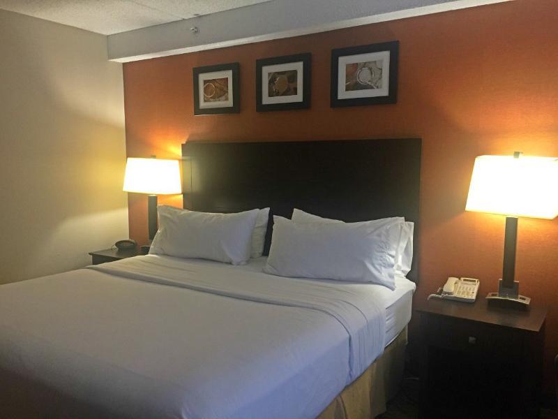 Holiday Inn Express Danbury I-84, An Ihg Hotel Zewnętrze zdjęcie